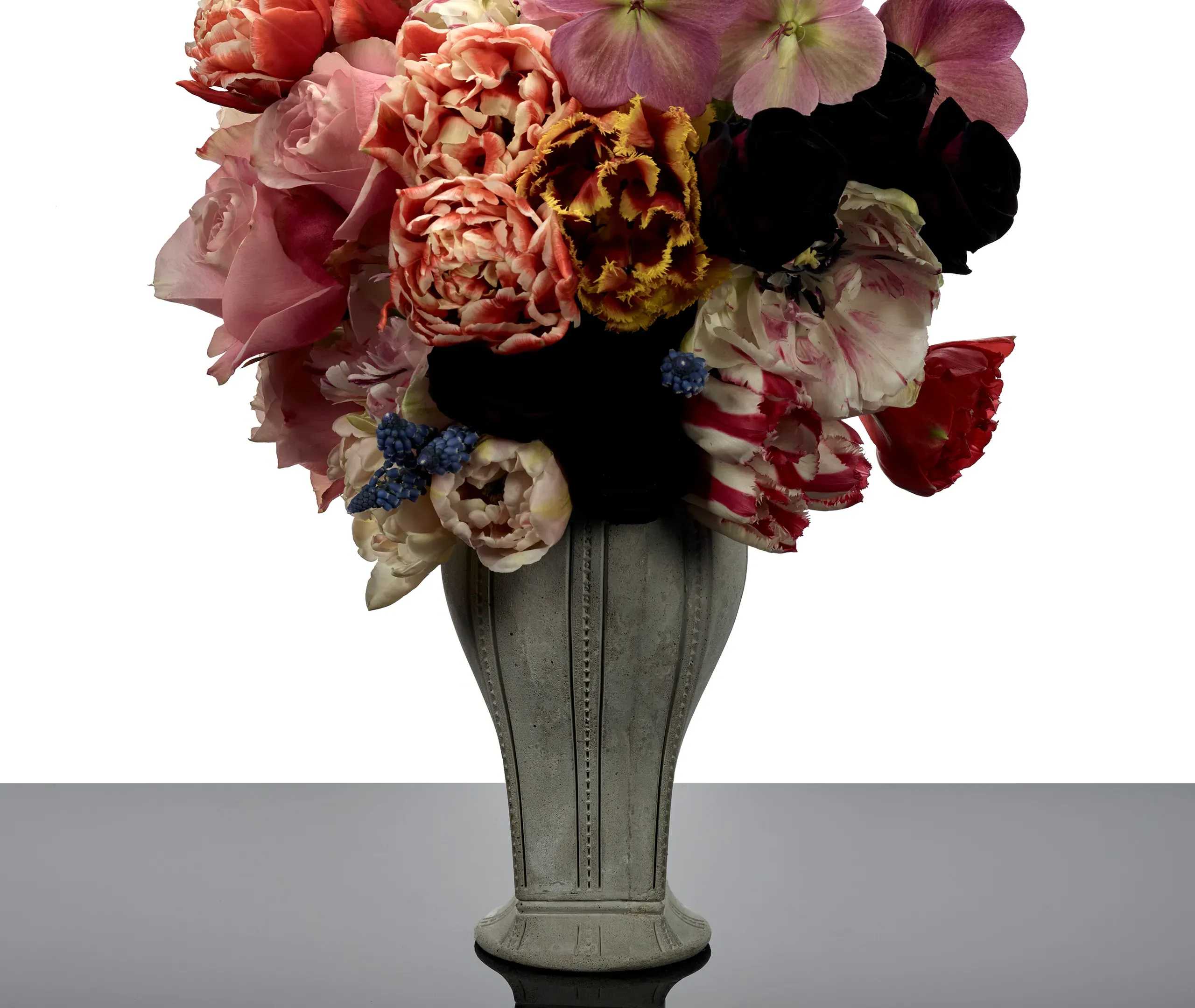 Josephine Vase - Grey, Concrete