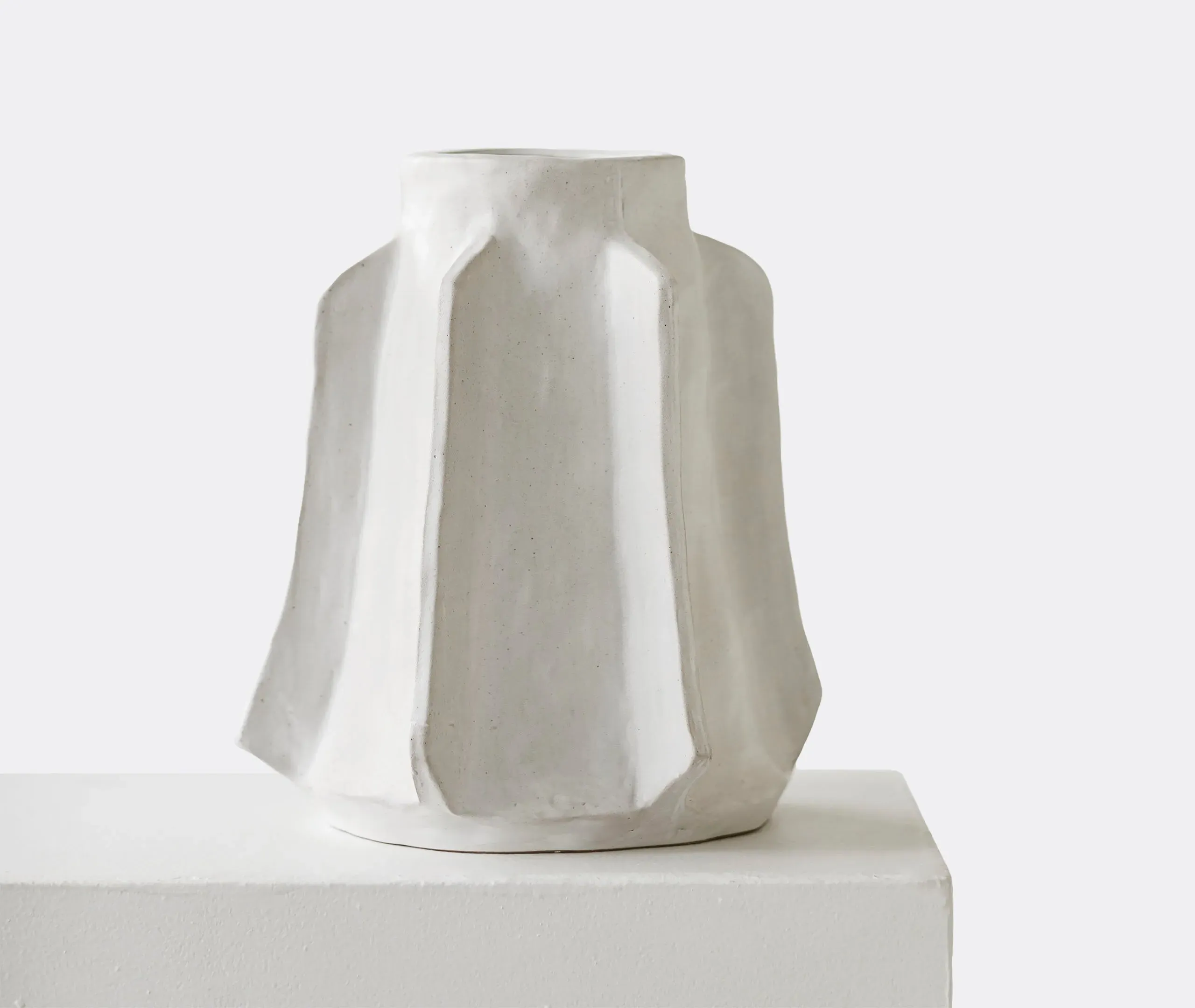 Small Spherical Vase with Smooth Lines - White