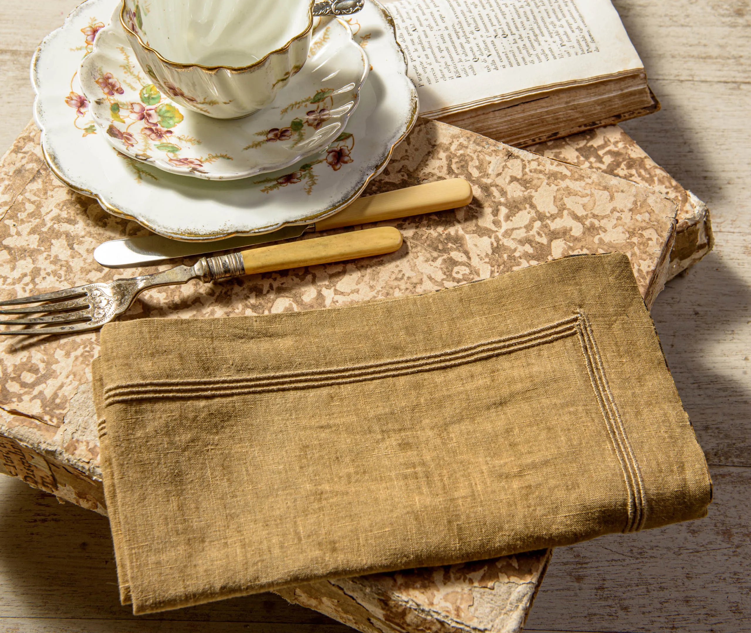 2-Piece Napkin Set with Embroidery - Beige, Linen