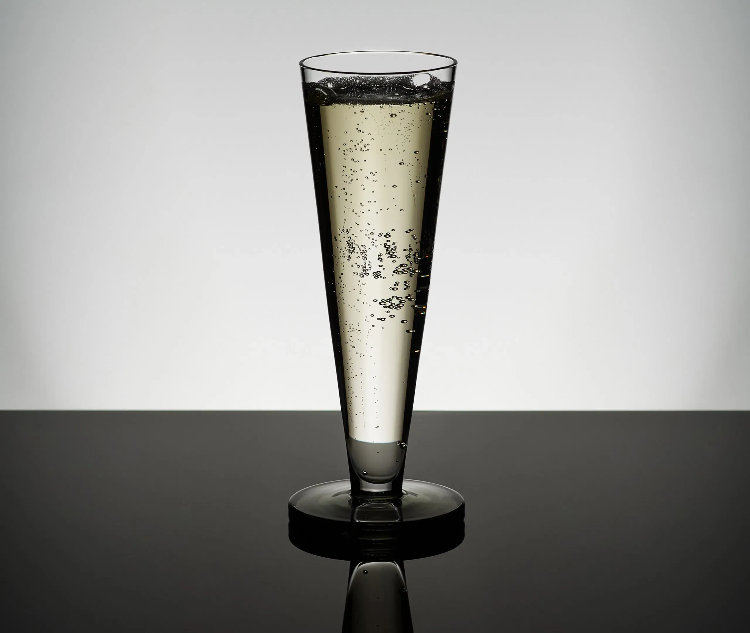 Puck Flute Glass Set of Two - Multicolor