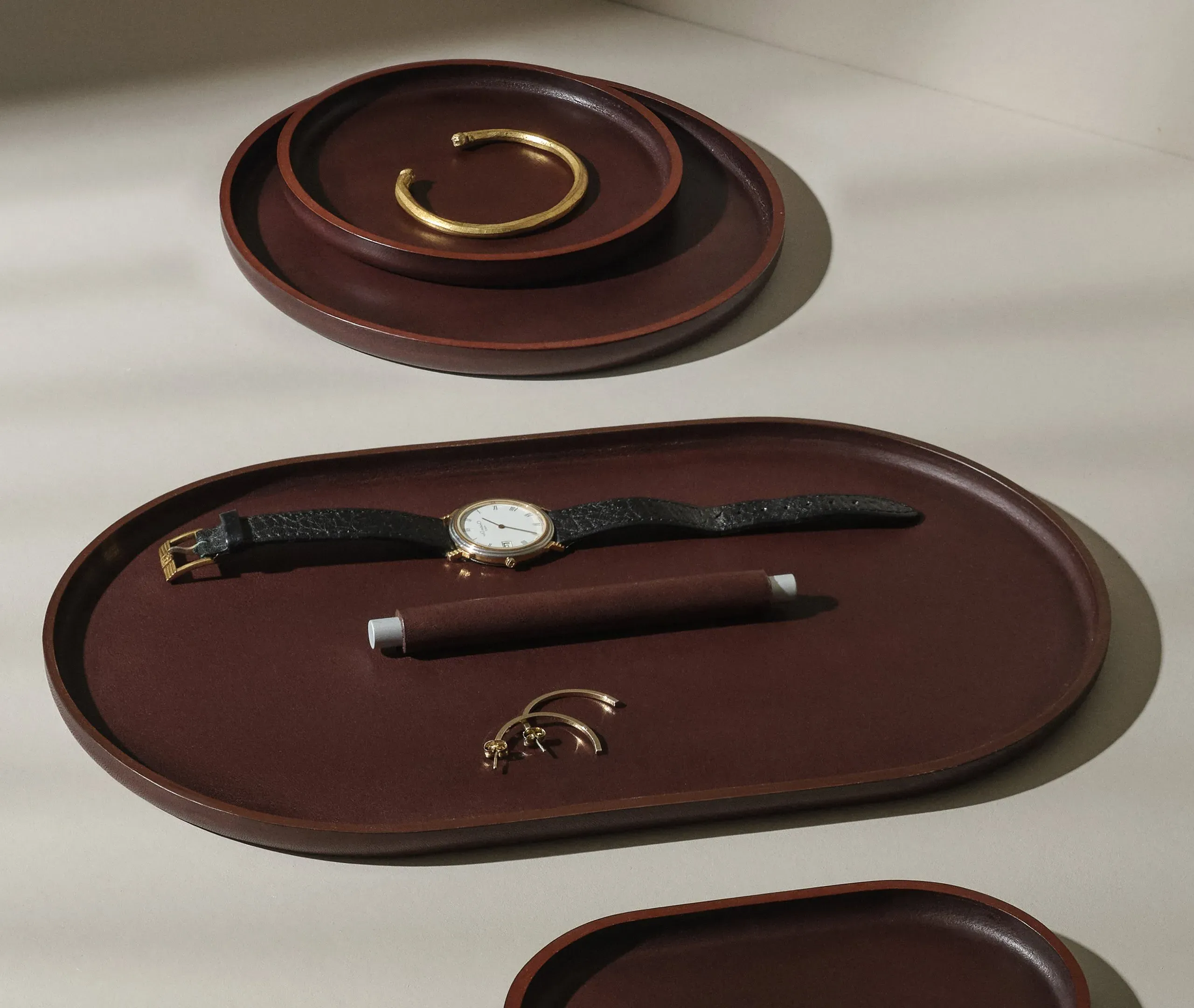 Plato Round Serving Tray - Dark Brown, Leather