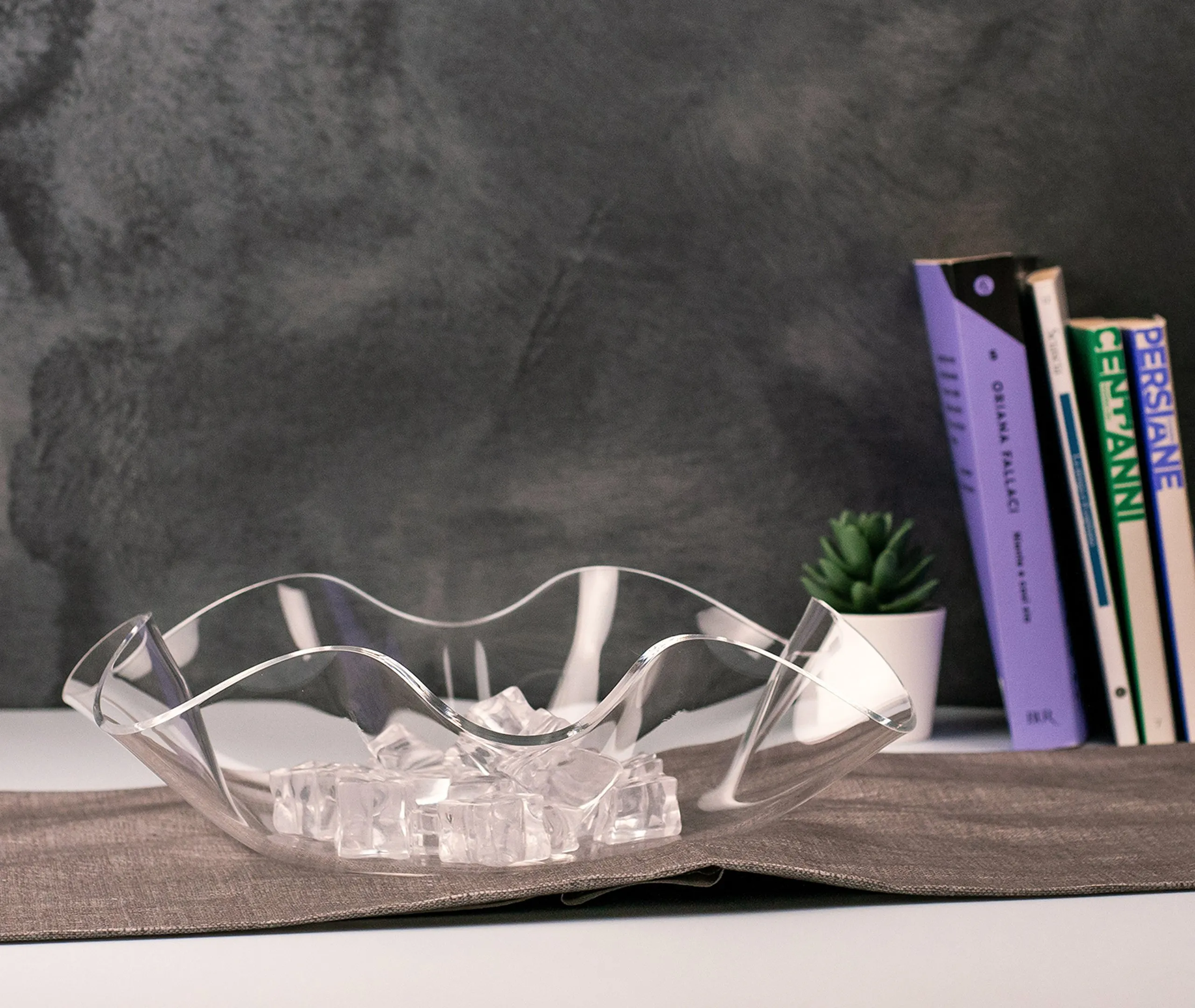 Medium Centerpiece Bowl - Transparent, Acrylic