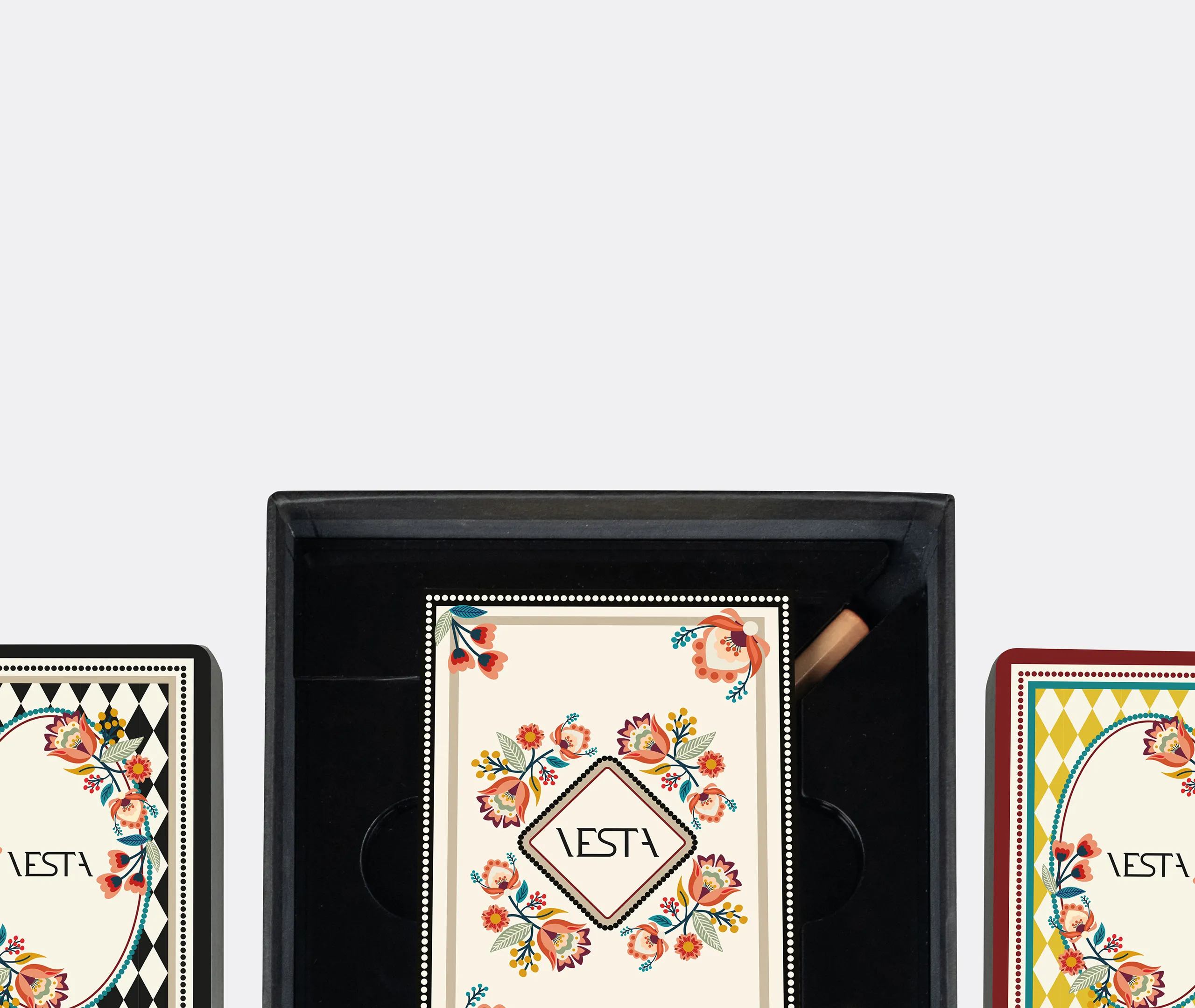 Passatiempo Playing Card Set with Notebook and Pencil - Multicolor alternate view