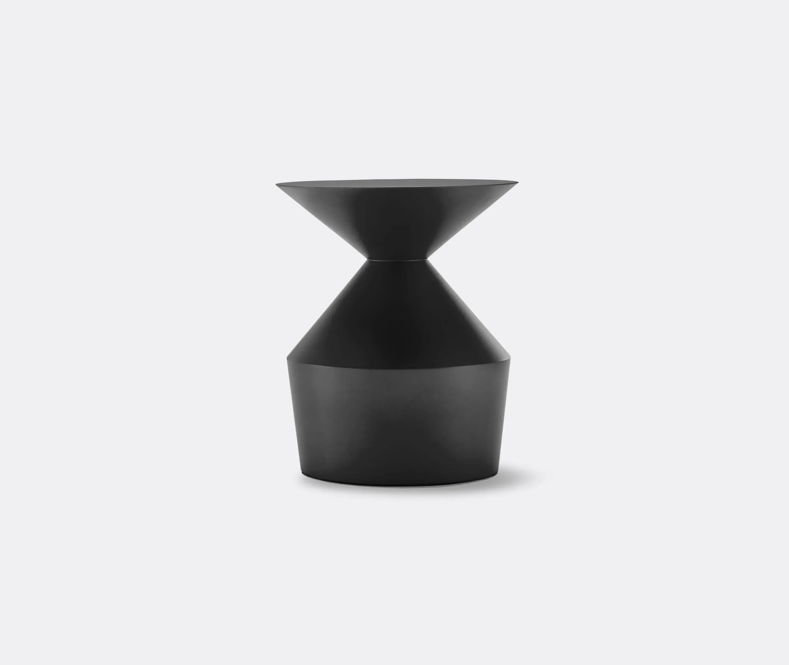 Round Occasional Table Model O - Black