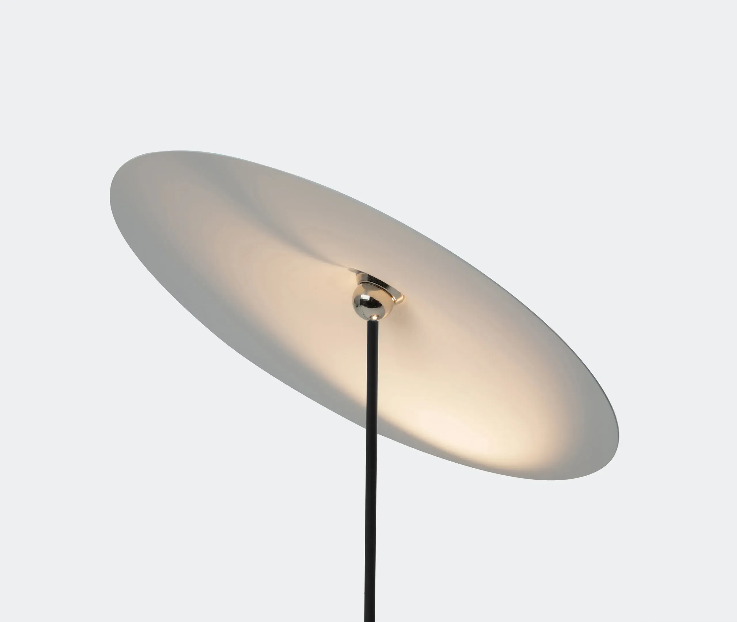 Île W153m1 Clip Lamp - Black