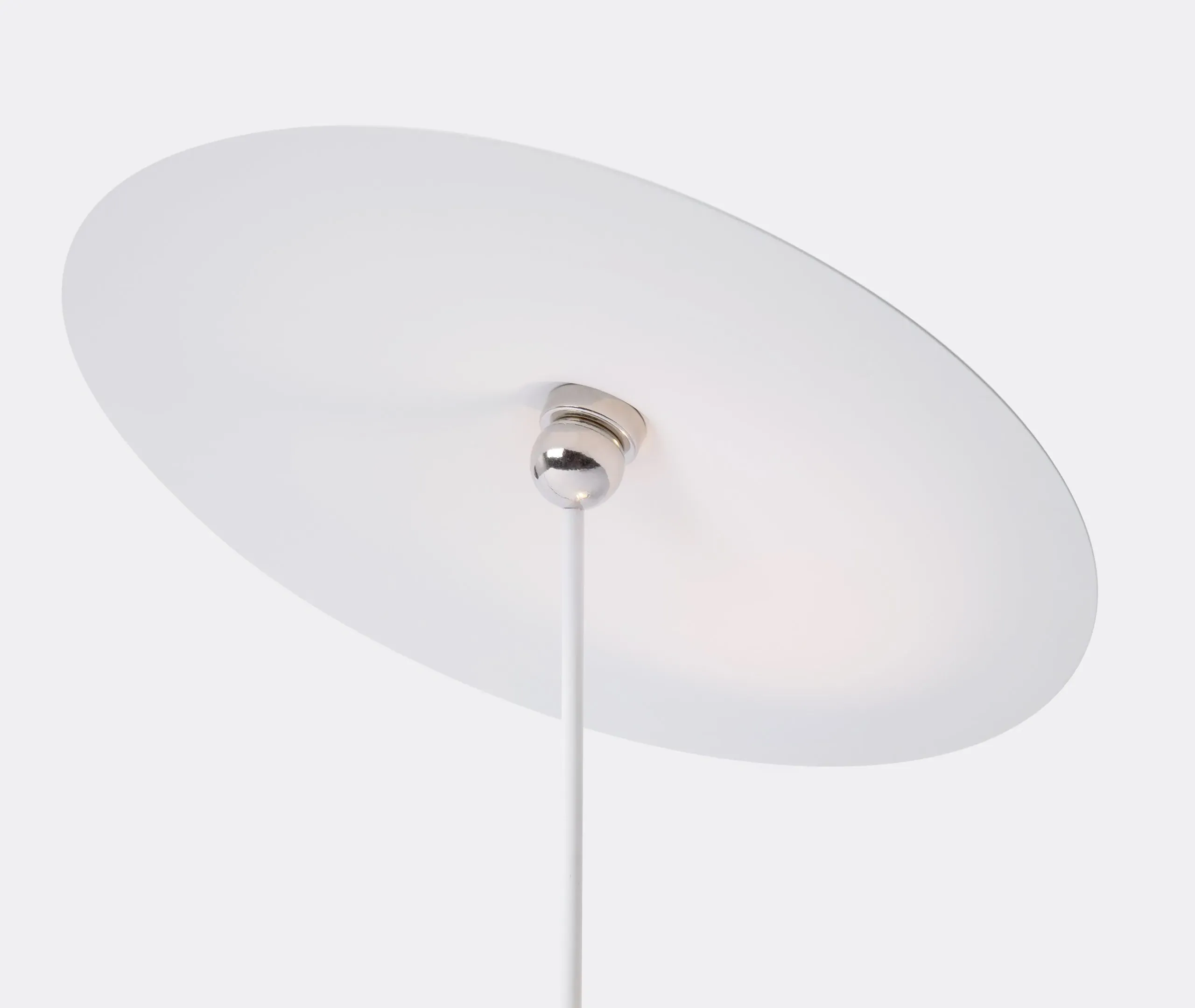 Île W153m1 Clip Lamp - White