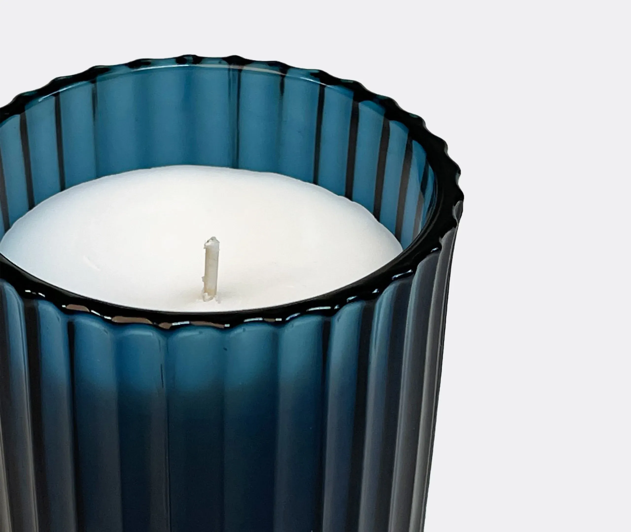 Volta Ocean Bliss Medium Scented Candle - Blue, Glass