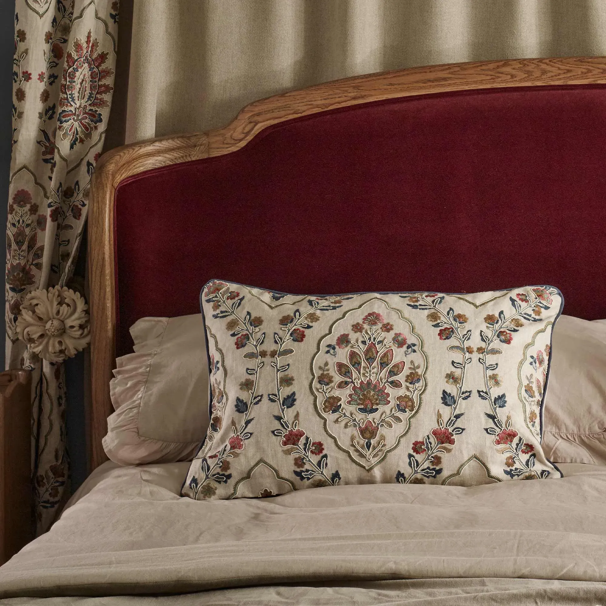 Heritage Buta Trellis Cushion - Natural, Linen product