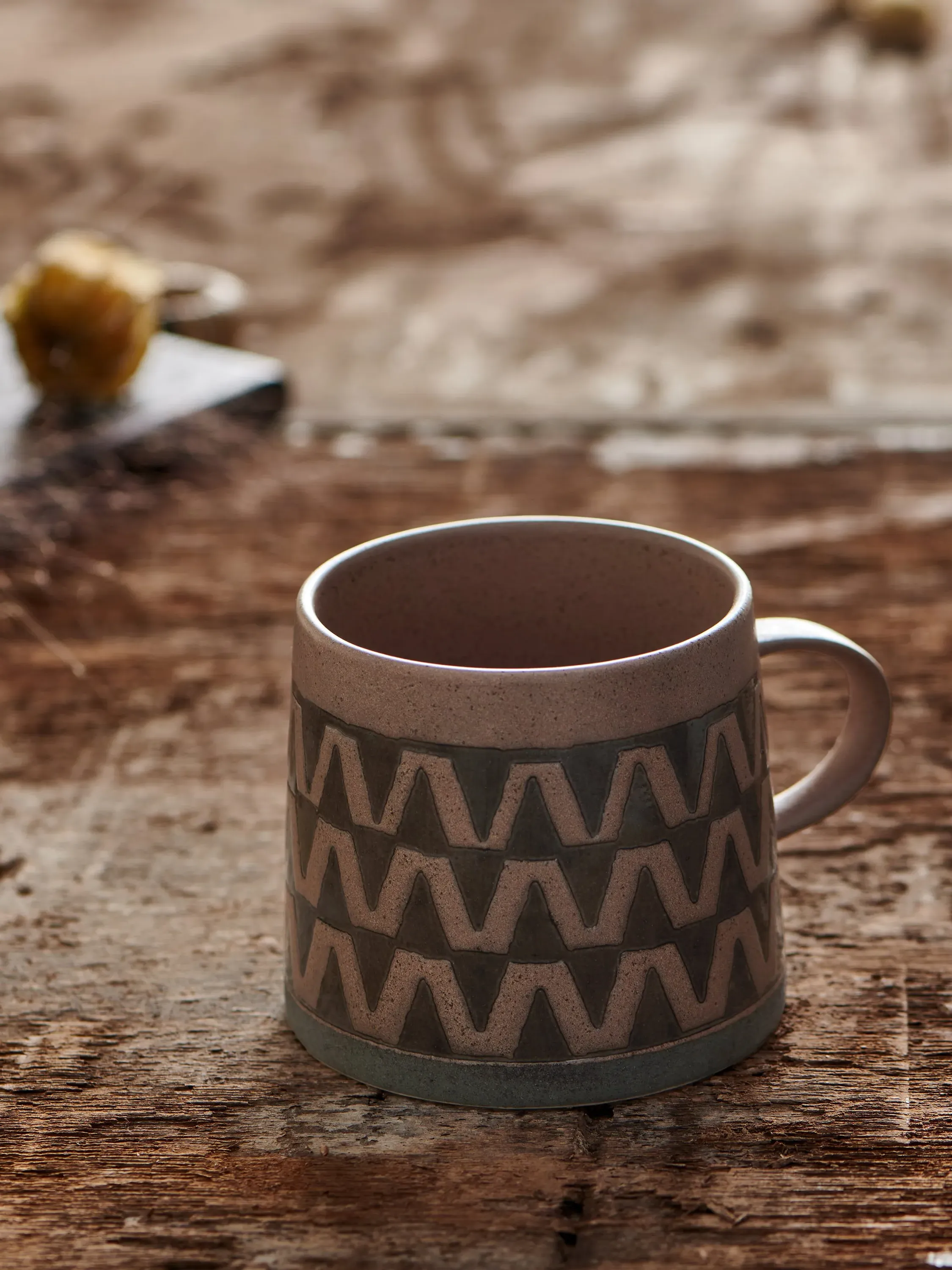 Zigzag Pattern Mug - Brown, Stoneware