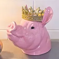 Alton Crown Pig Bust Sculpture - Pink, Resin