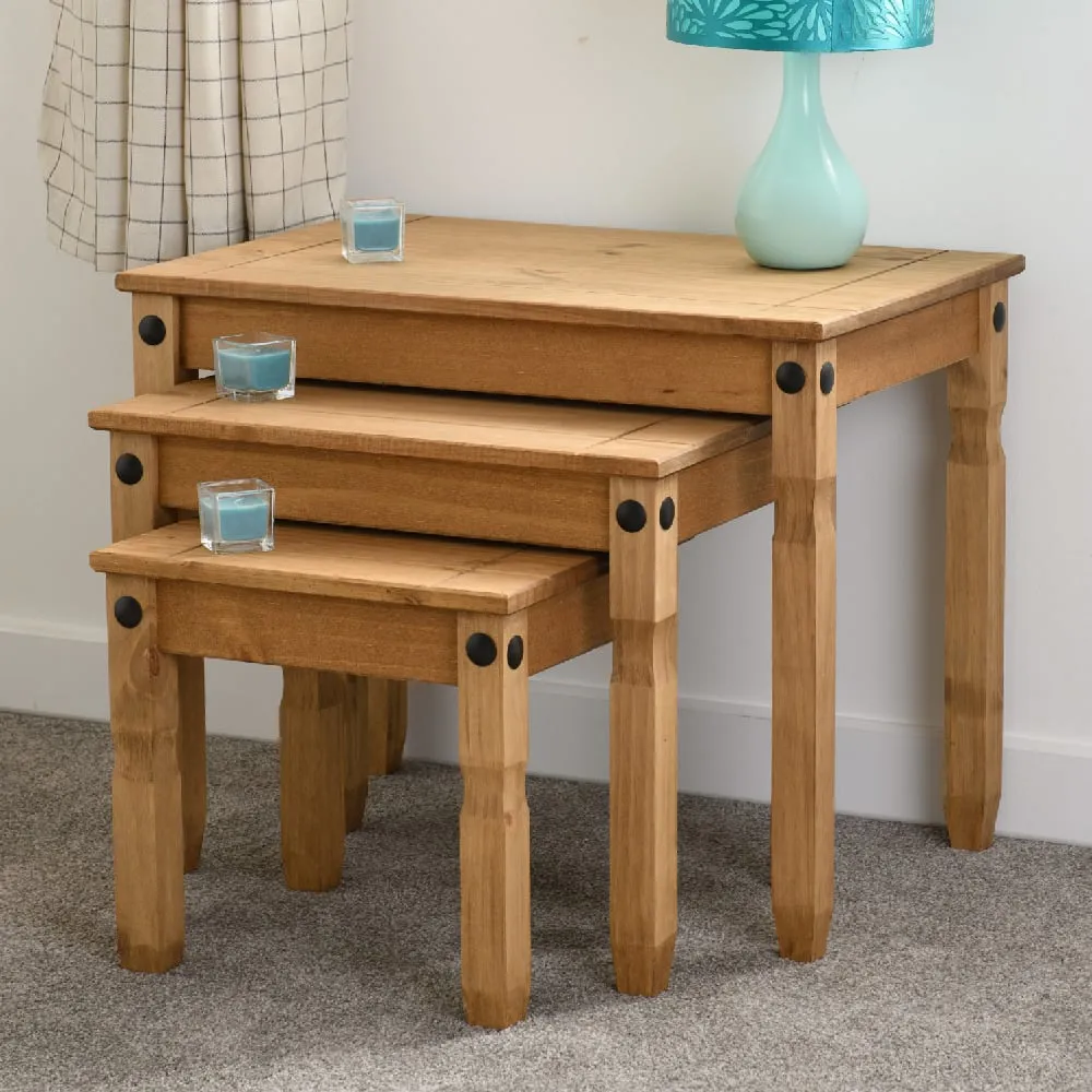 Central Nest of 3 Tables - Oak