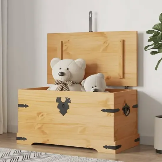 Croydon Blanket Box - Brown, Waxed Pinewood