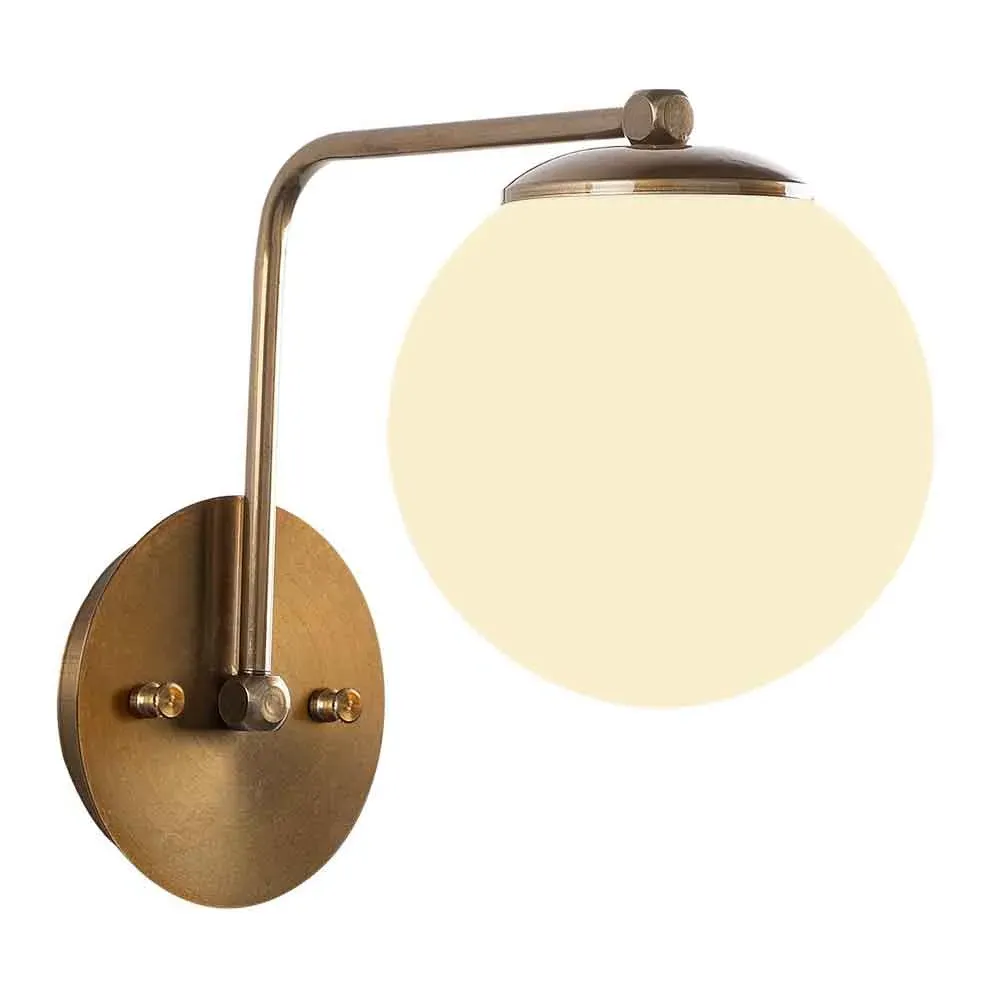 Daisy Wall Lamp - Gold, Metal product