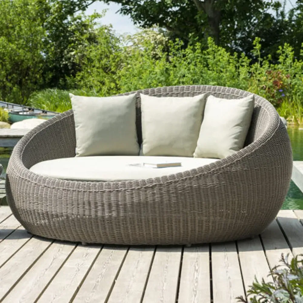 Haverhill Round Garden Daybed - Grey Dusk, Rattan