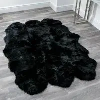 Ladson Sextuple Sheepskin Rug - Black