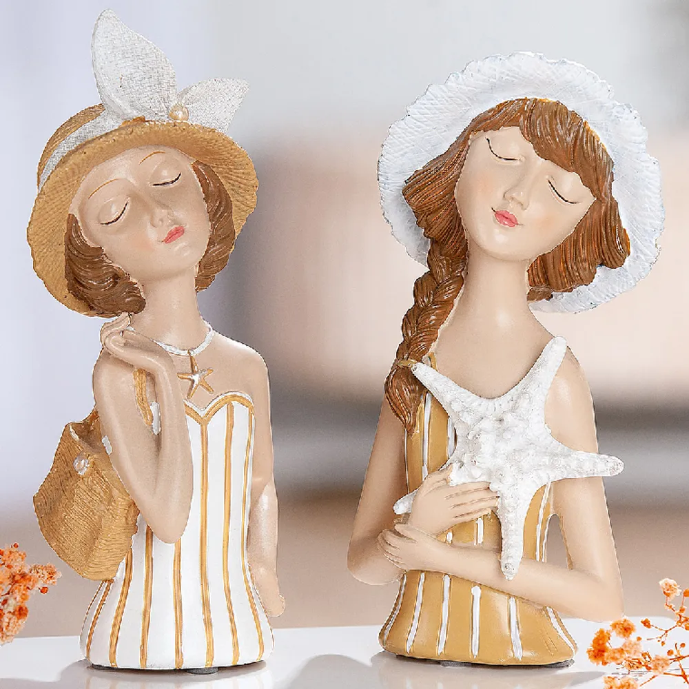 Leipzig Set of 2 Women Sculptures - Matt Cream, Synthetic Resin product