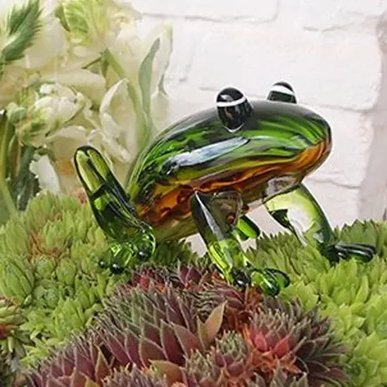 Newark Glass Frog Sculpture - Green