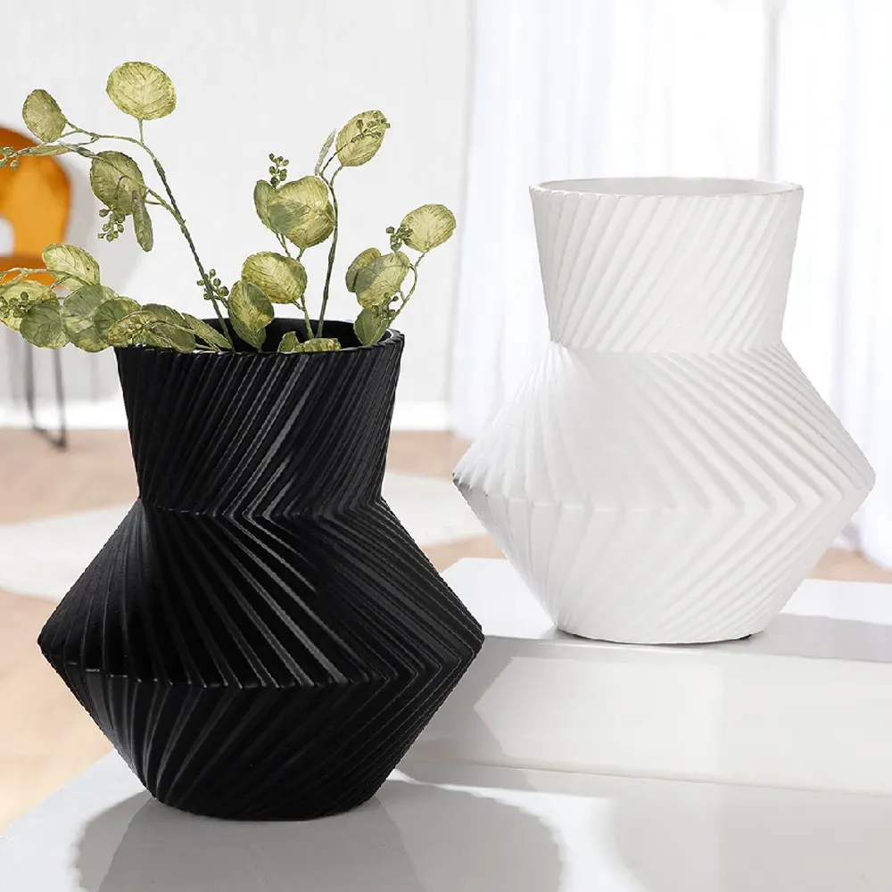 Sorelli Round Vase Set of 2 - Black & White, Ceramic product