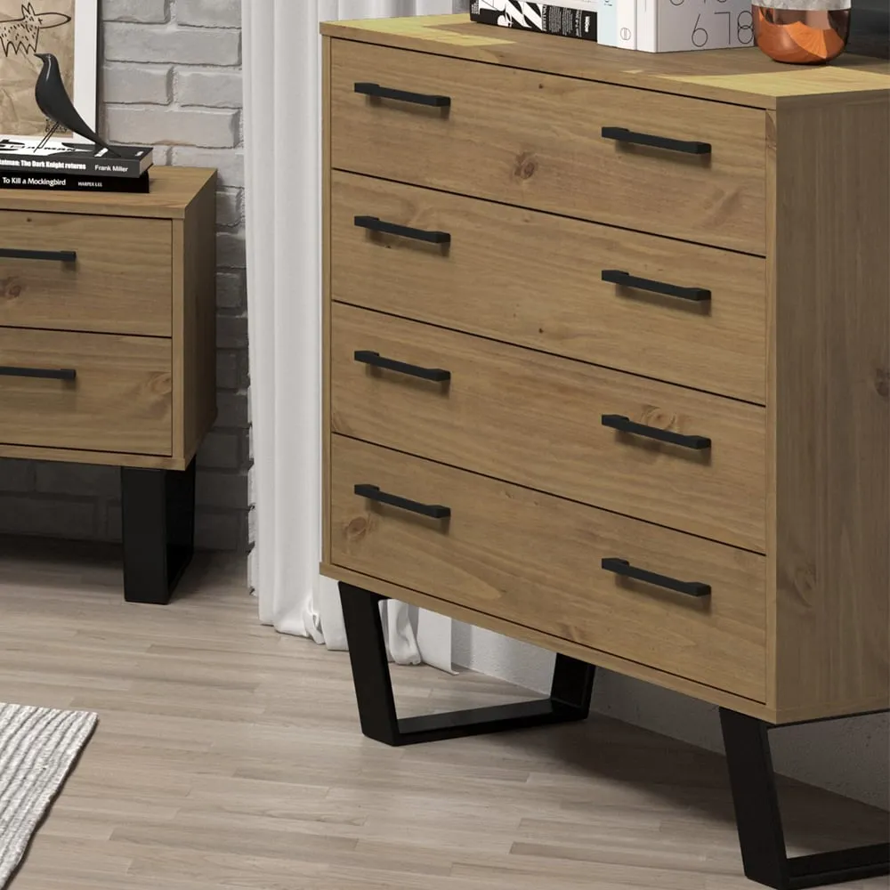 Tilston Wide Chest of 4 Drawers - Oak, Wood