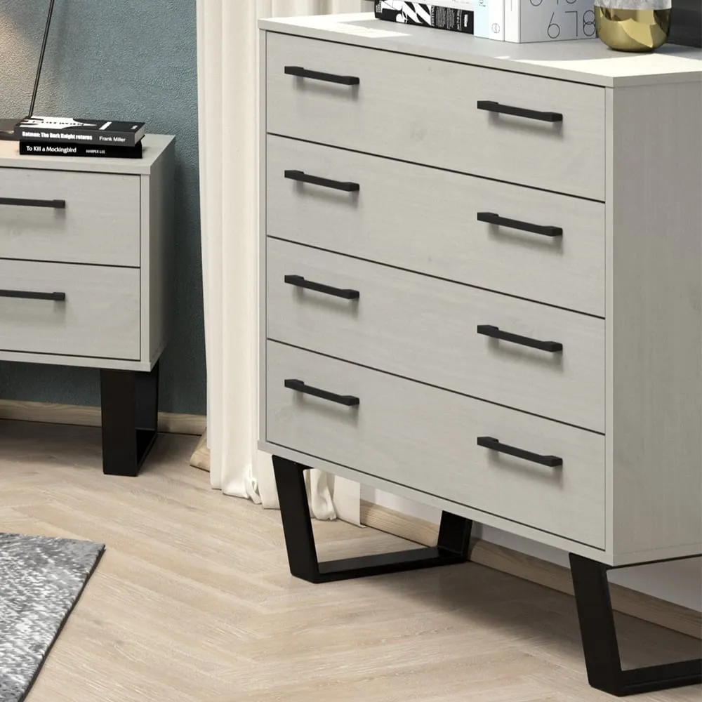 Tilston Wide Chest of 4 Drawers - White, Wood