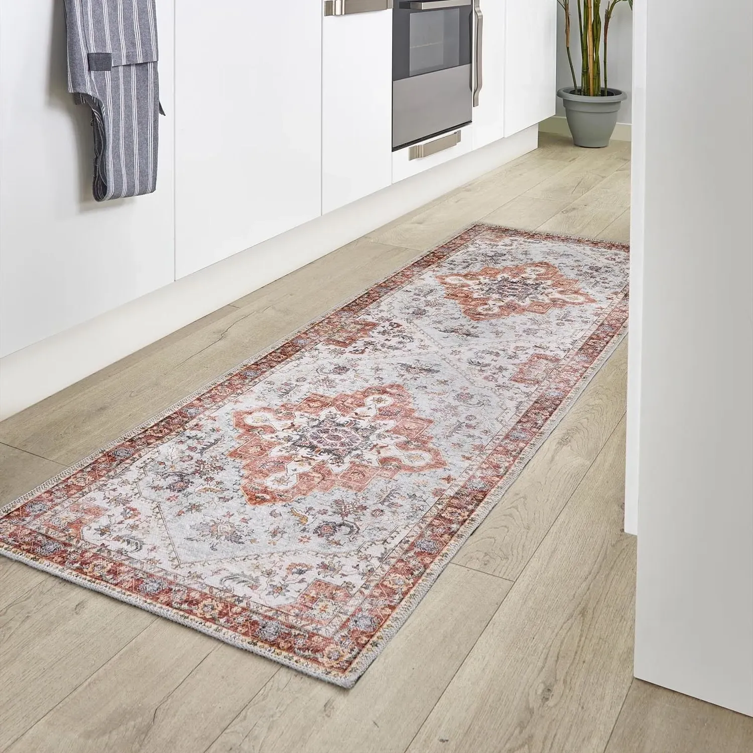 Marrakesh Origins Washable Persian Rug - Red, Chenille product