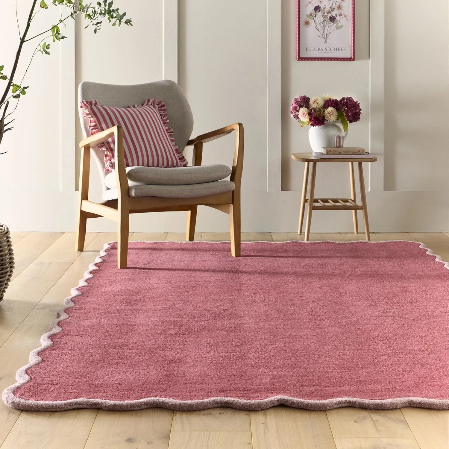 Origins Elsie Scalloped Rug - Pink, Wool product