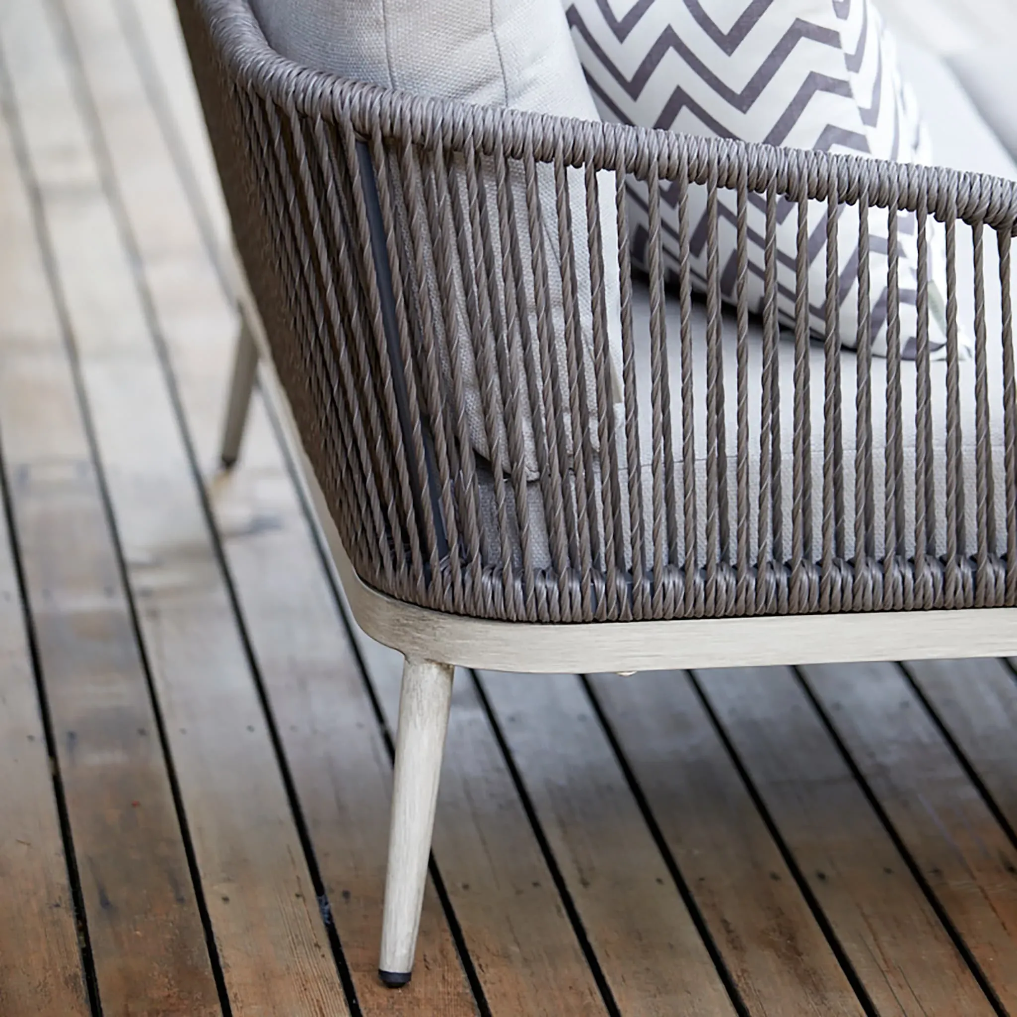 2-Seater Garden Sofa Set with Table - Whitewashed