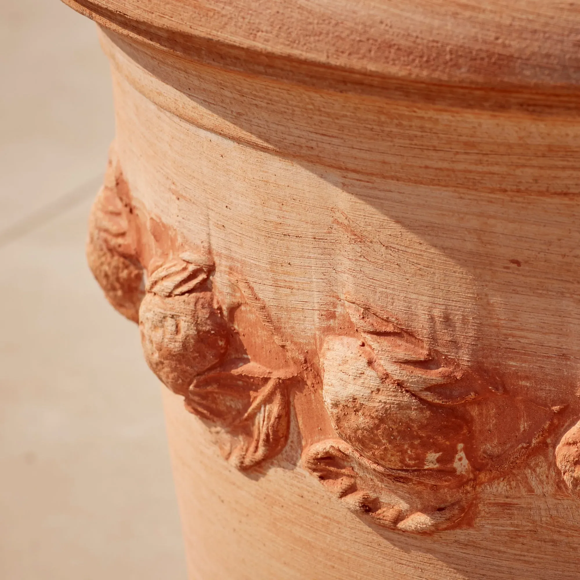 50cm Plant Pot with Drainage - Terracotta