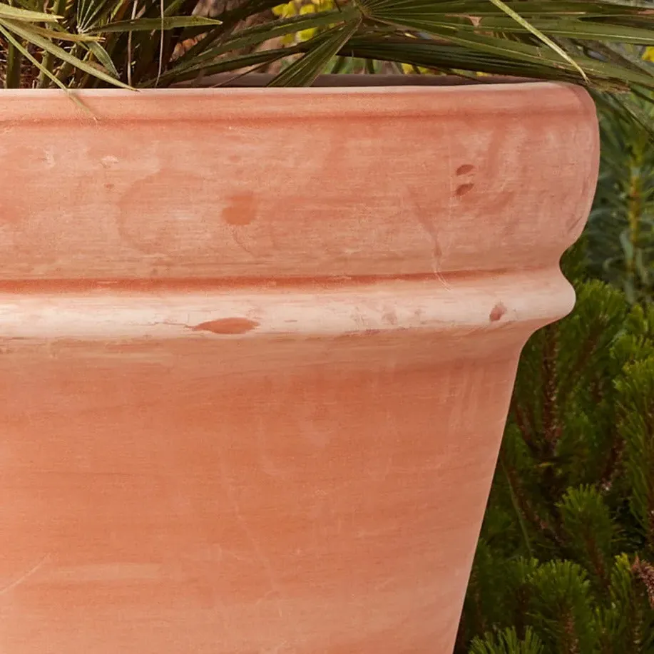 Round Planter Pot with Drainage - Terracotta