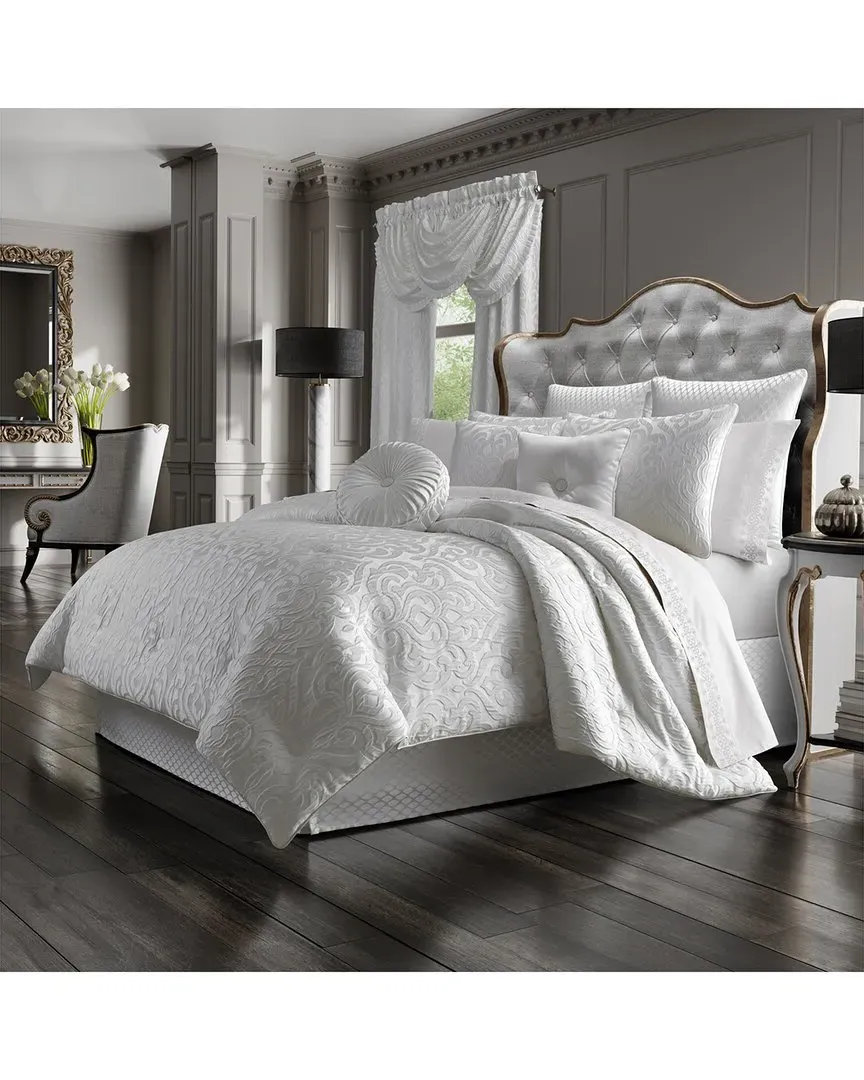 Astoria Comforter Set - White, Polyester image