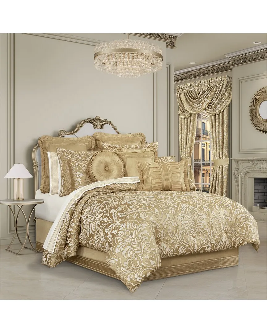 Aurelia Comforter Set - Gold image
