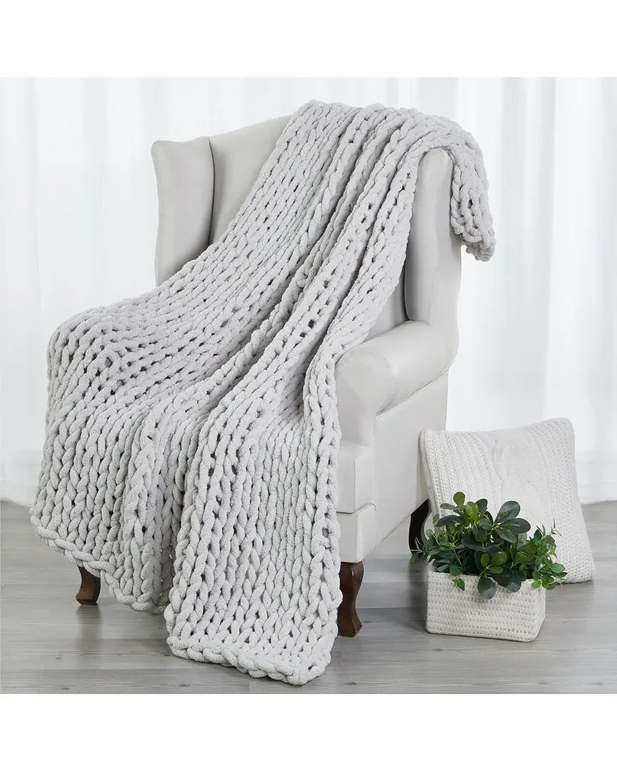 Kathy Ireland Chunky Knit Throw - Light Grey, Chenille image