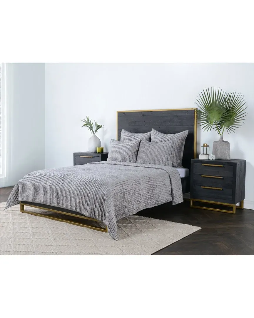 Dimitry Velvet Quilt - Gray