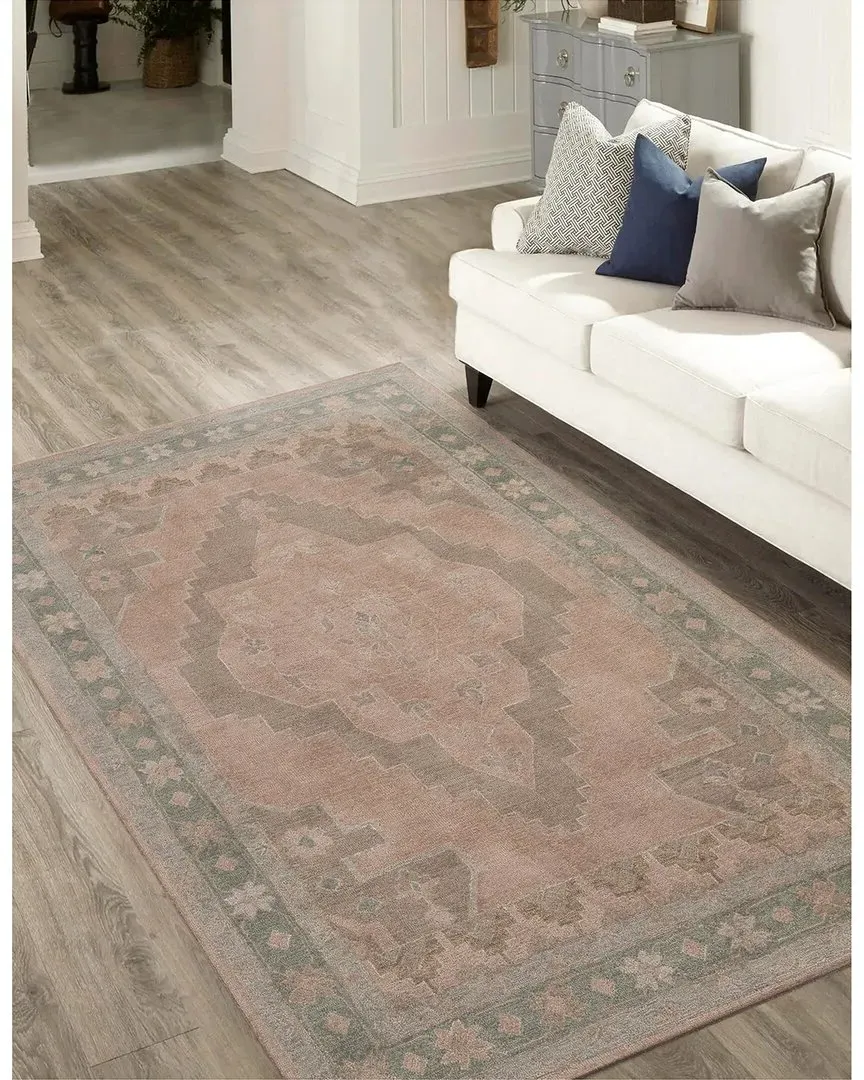 Noble Hand Tufted Wool Rug - Gold