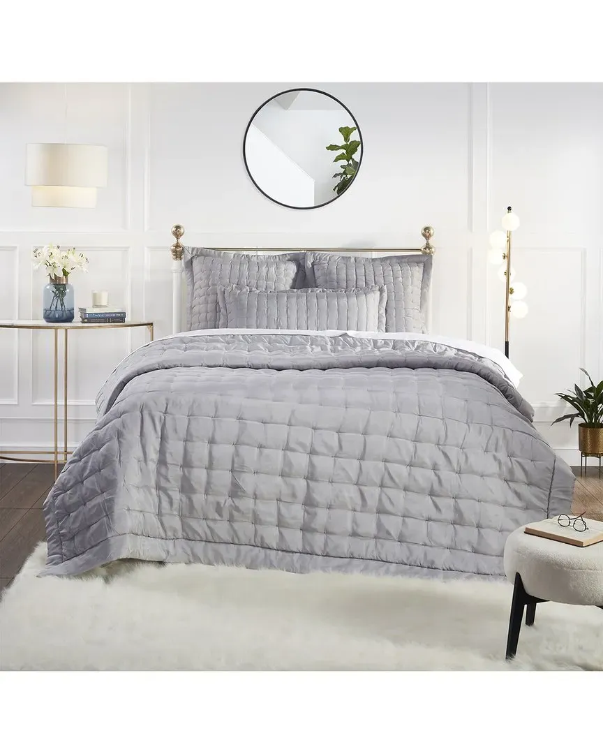 Madison Hand Pinched Quilt - Platinum, Silk