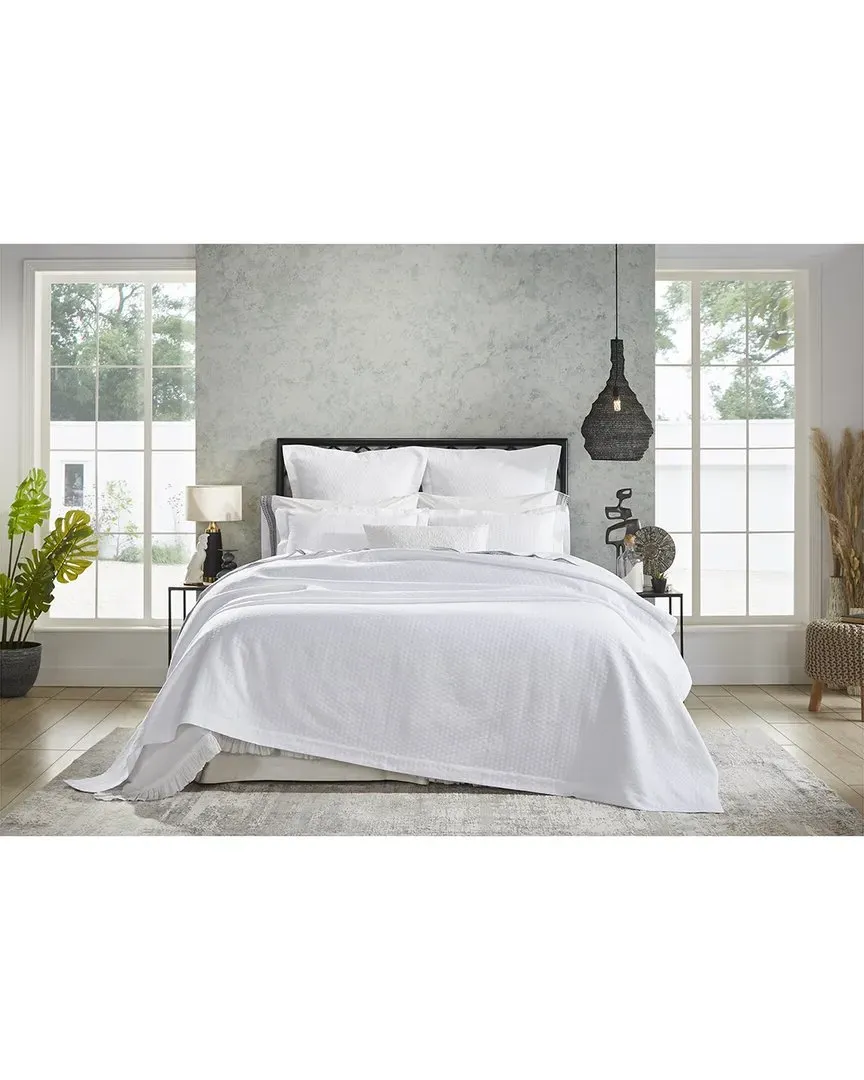 Marina Matelassé Coverlet - White, Cotton