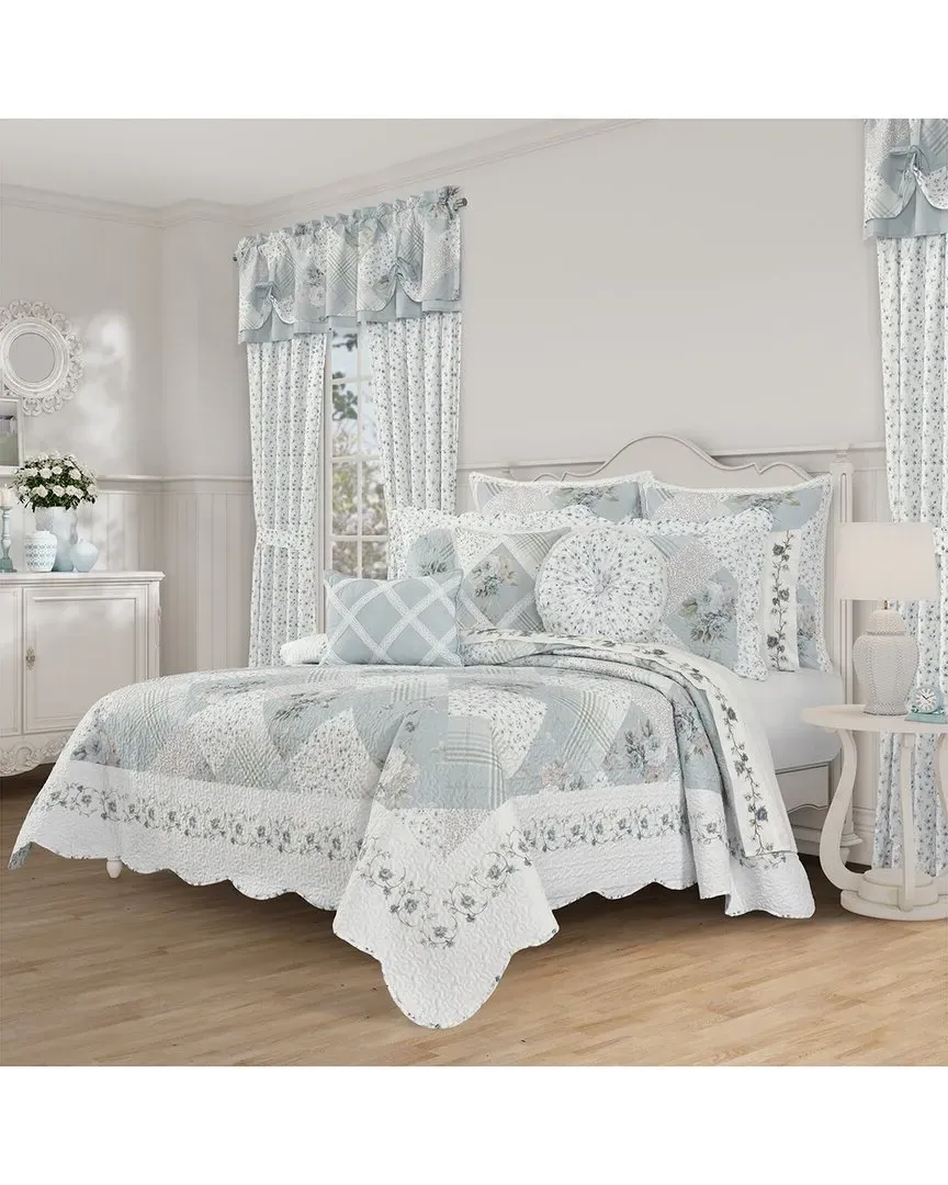 Bungalow Quilt Set - Spa image