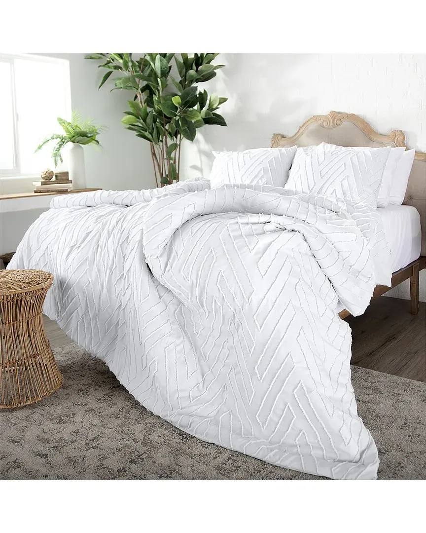 Chevron Clipped Jacquard Comforter Set - White, Microfiber