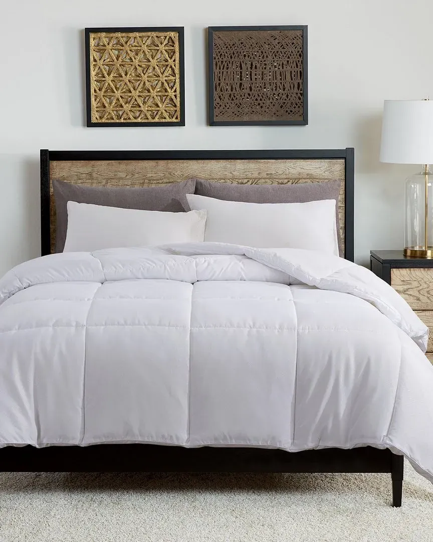 European Gusset Down Alternative Comforter - White image