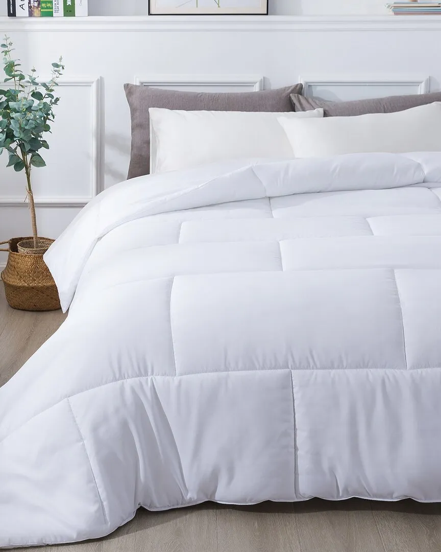 Subway Tile Stitch Down Comforter - White, Microfiber