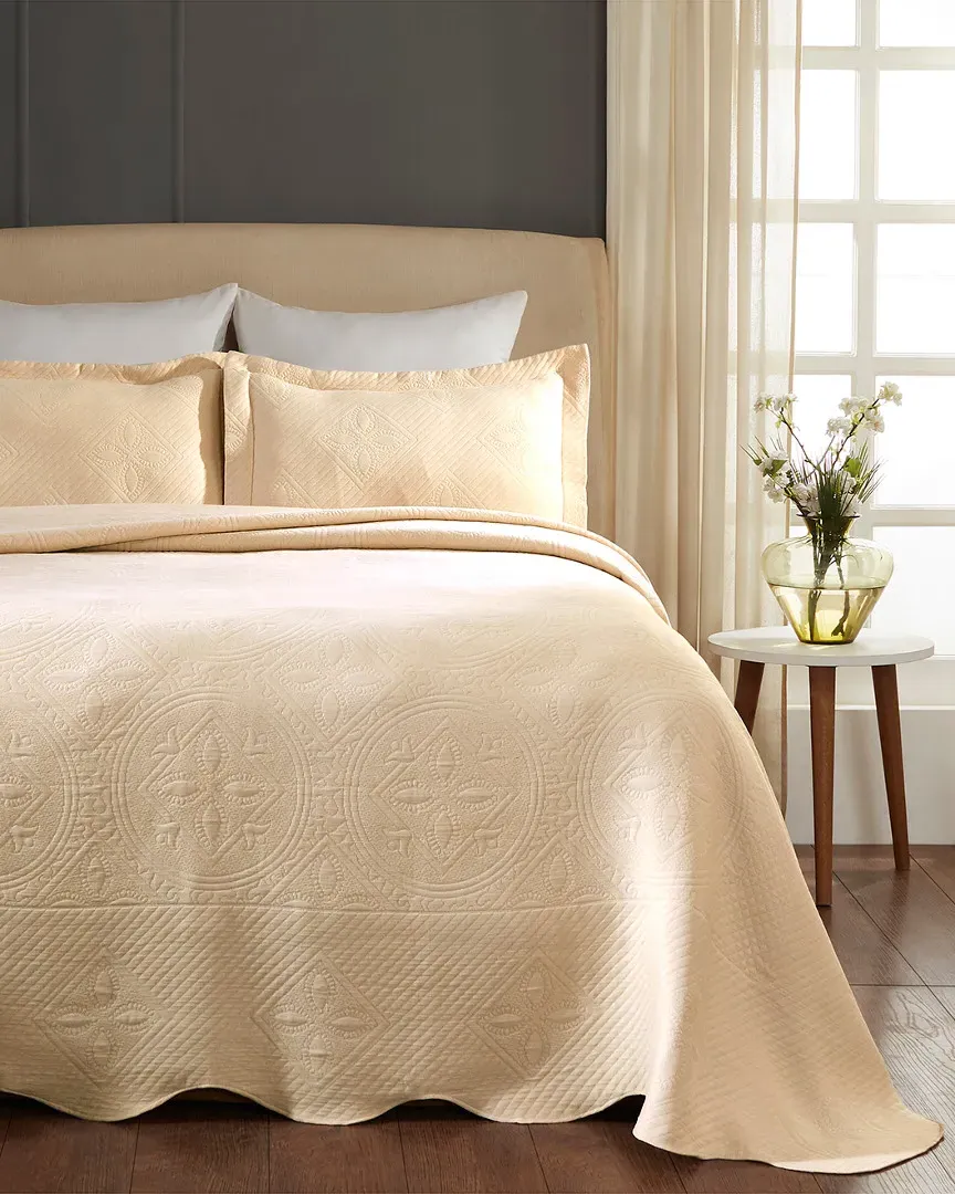 Cotton Celtic Circle Matelasse Bedspread Set - Ivory