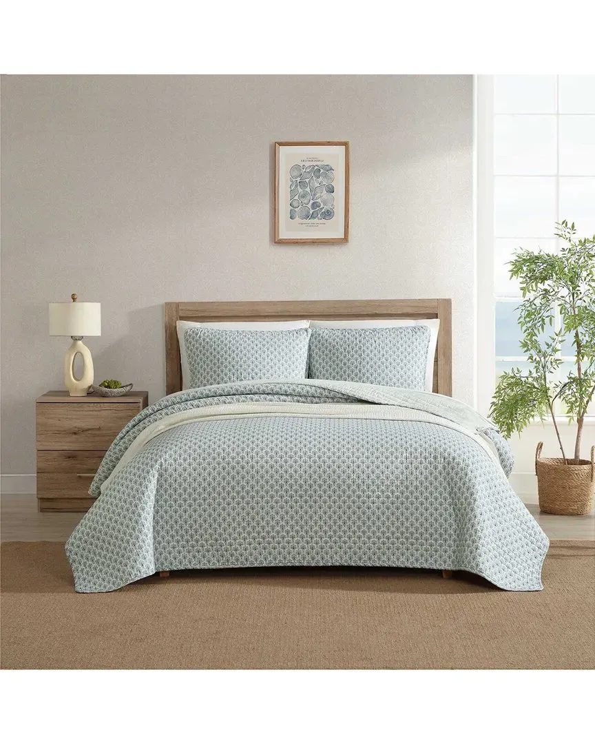 Coastal Batik Cotton Reversible Quilt Set - Spring Green image