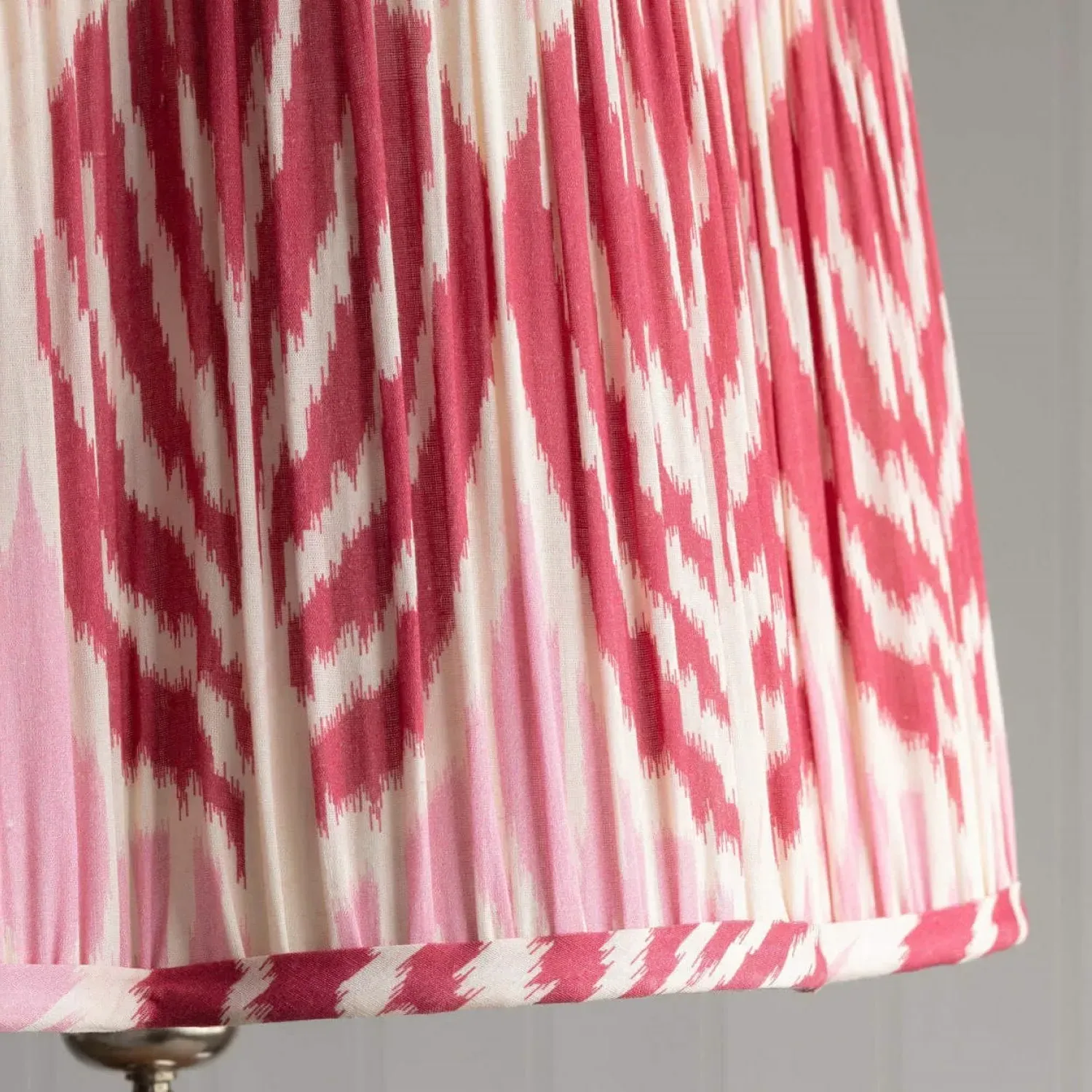 16" Ikat Flower Empire Lamp Shade - Pink