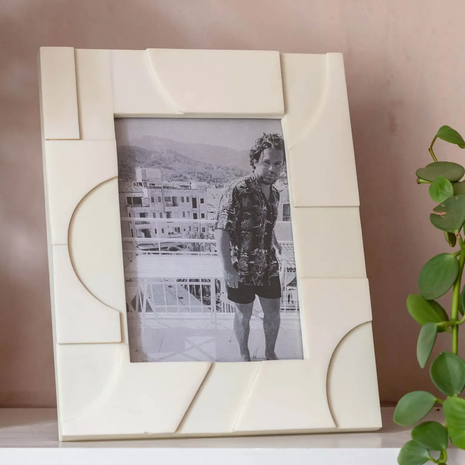 3D Abstract Photo Frame - Ivory