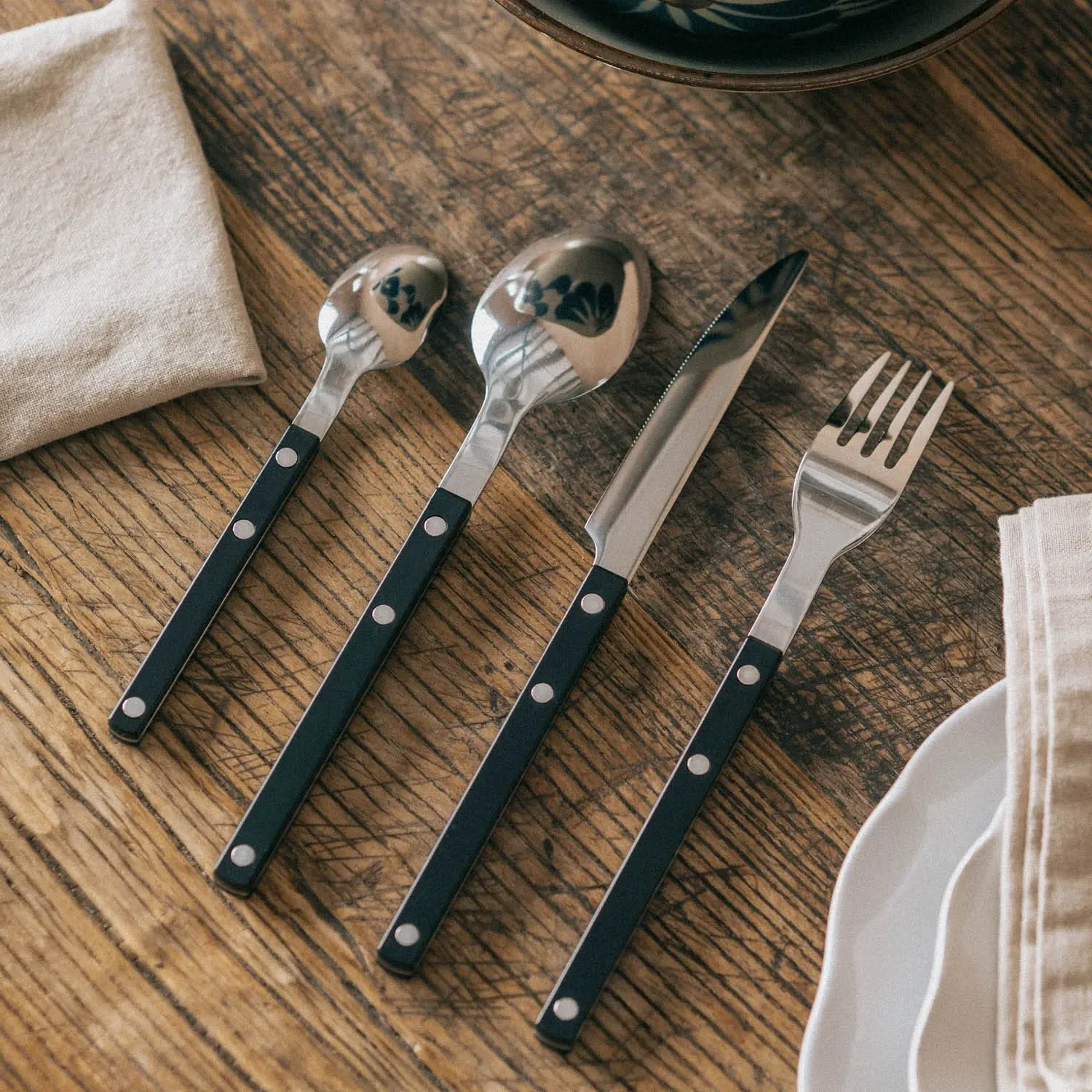 4-Piece Cutlery Set - Black Handle
