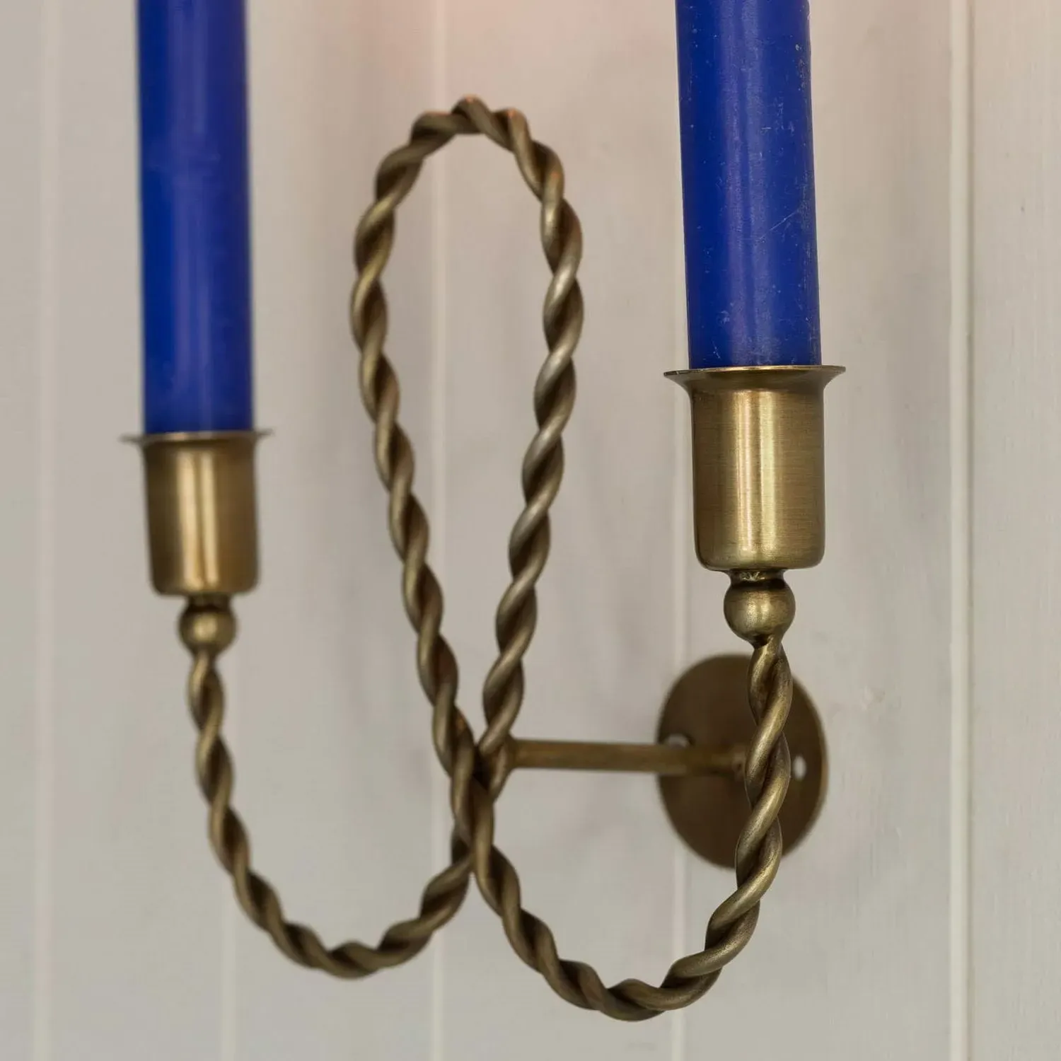 Aveline Twisted Wall Sconce - Antiqued Brass