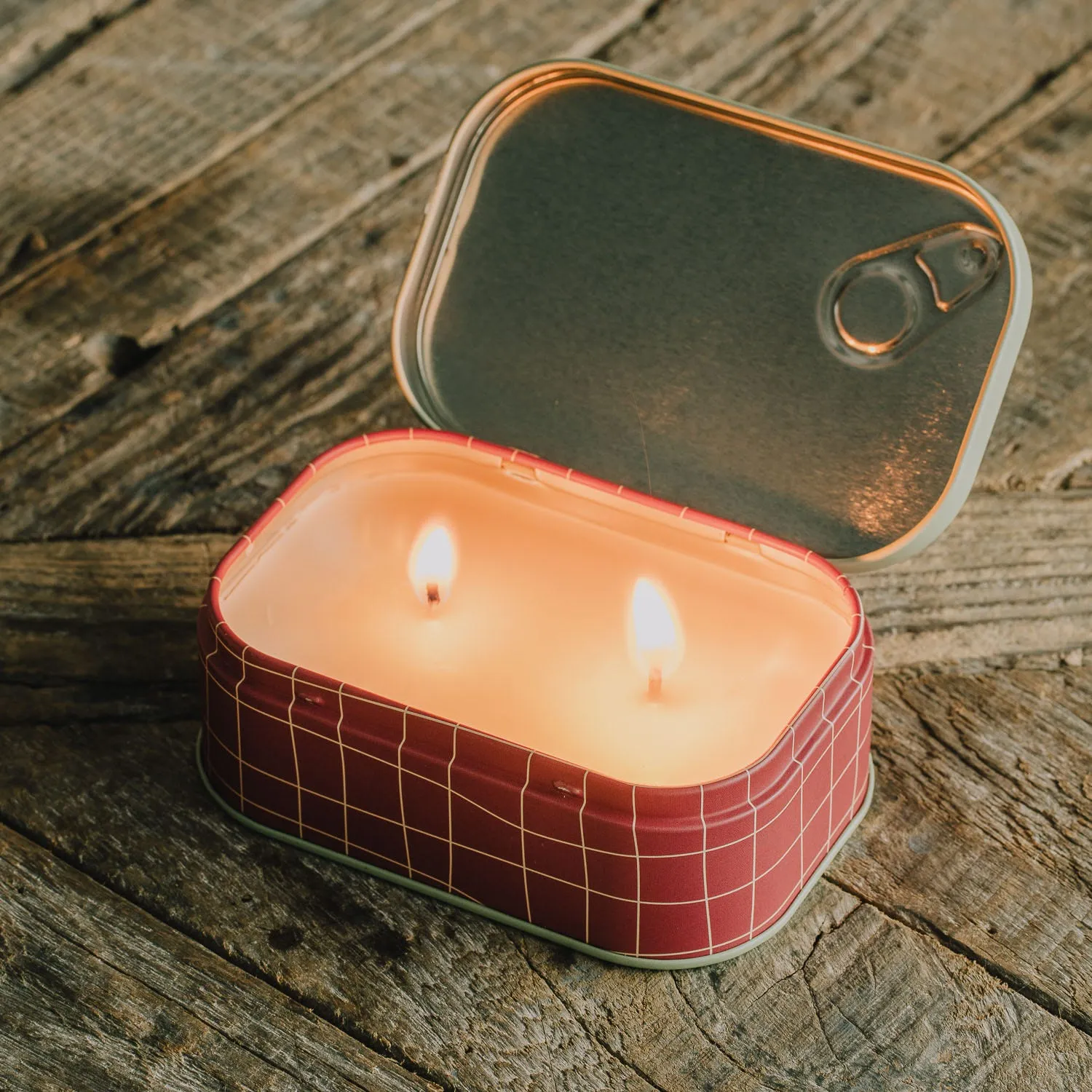 Bistro Heirloom Tomato Double Wick Candle in Tin - Metal