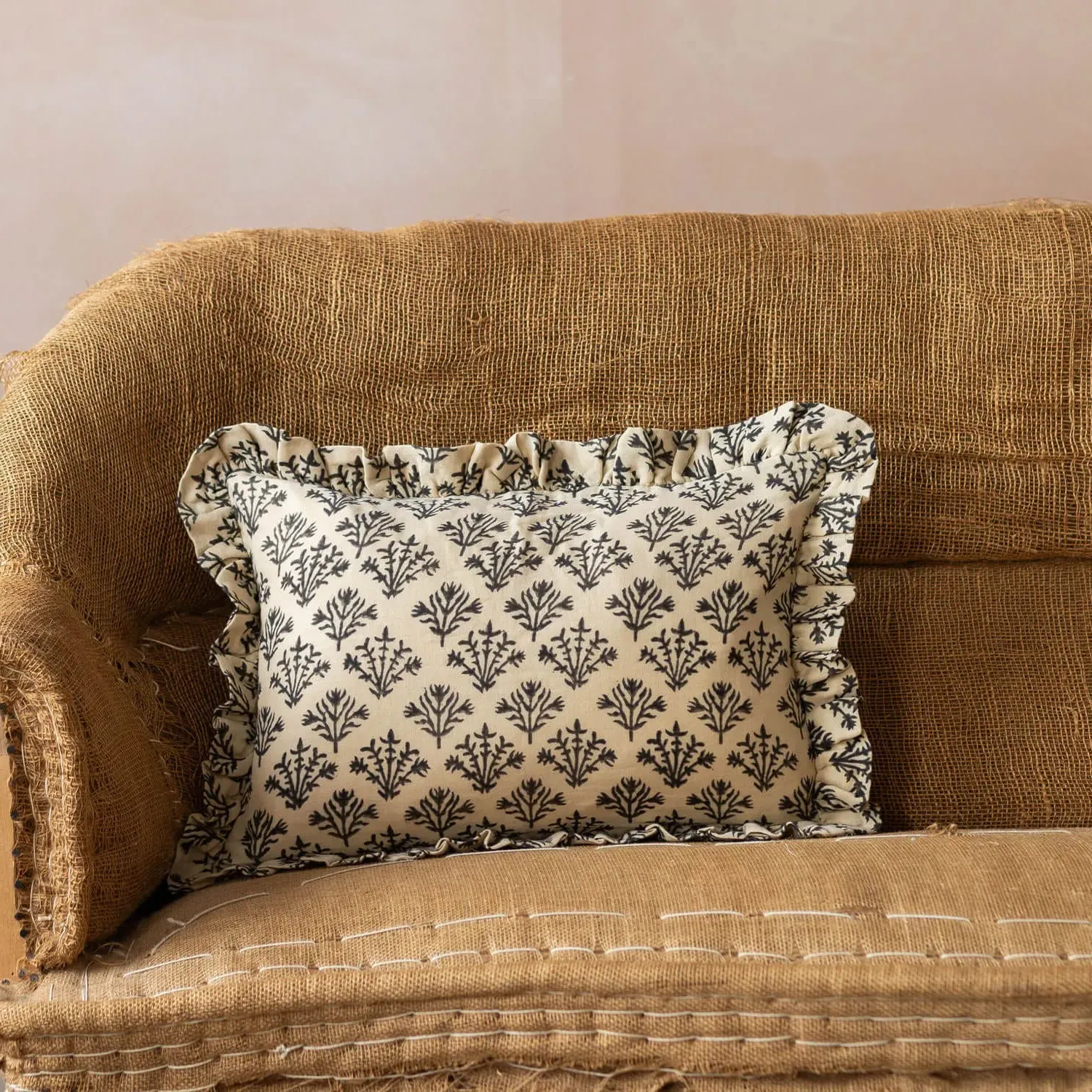 Black Coral Small Rectangular Cushion - Black, Cotton image