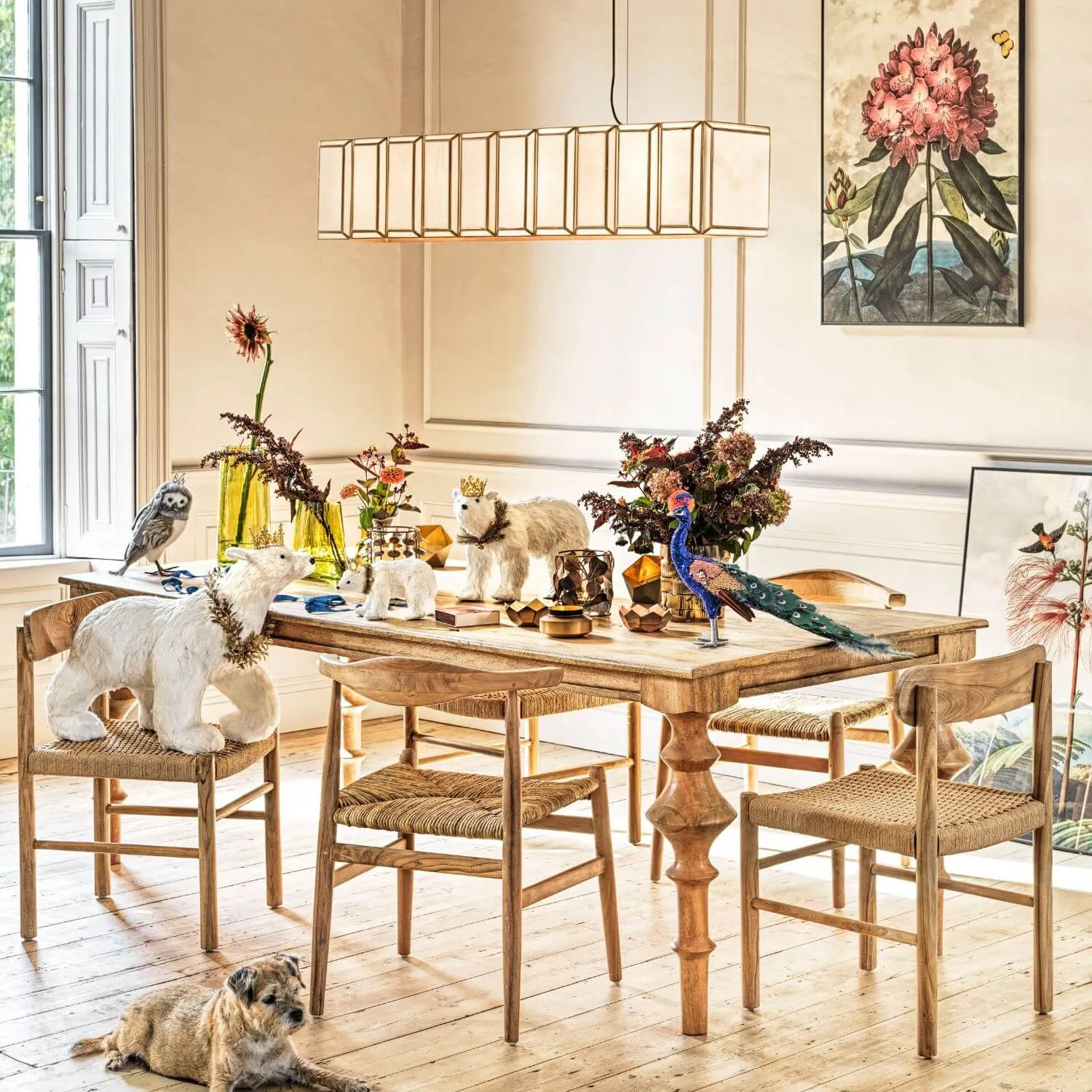 Bridgerton Island Chandelier - Frosted White, Brass