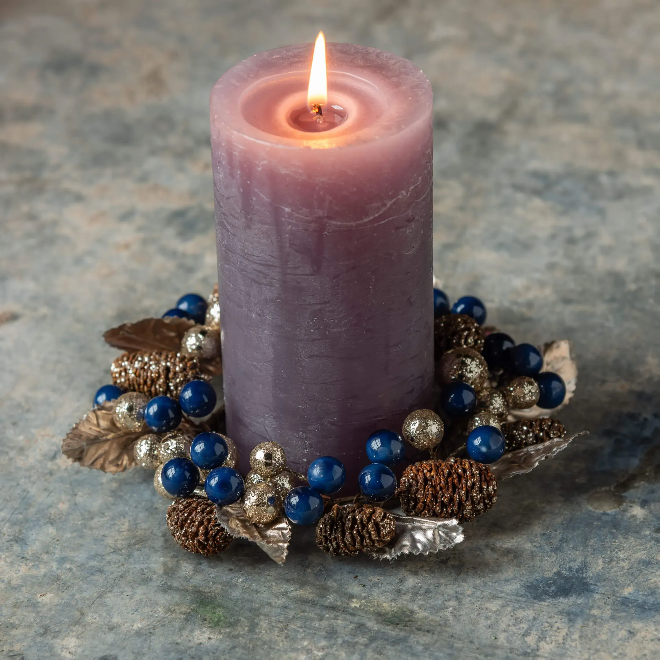 Candle Wreath - Gold, Blue Berry image